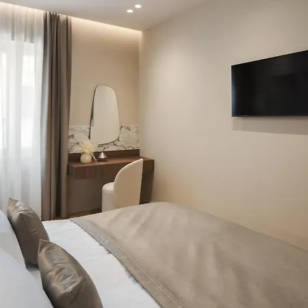 Amelie Luxury 2 4* スプリト